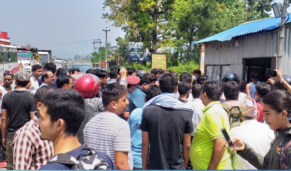 गोन्द्राङको सडक दस्तुर सङ्कलन गर्ने टोलबुथ अब लोथरमा